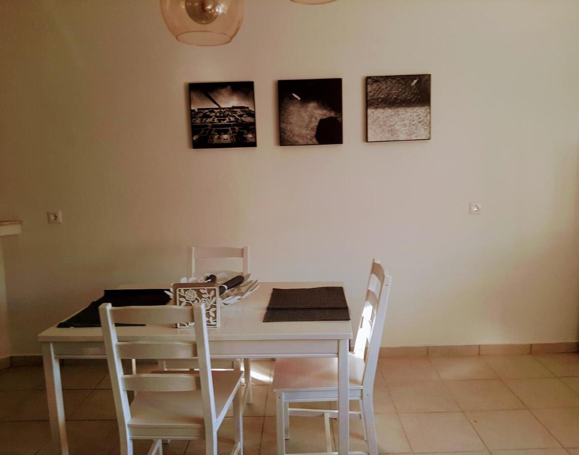 Villa Aspros - Traditionell, Ruhig Und Strandnah Liapades Dış mekan fotoğraf